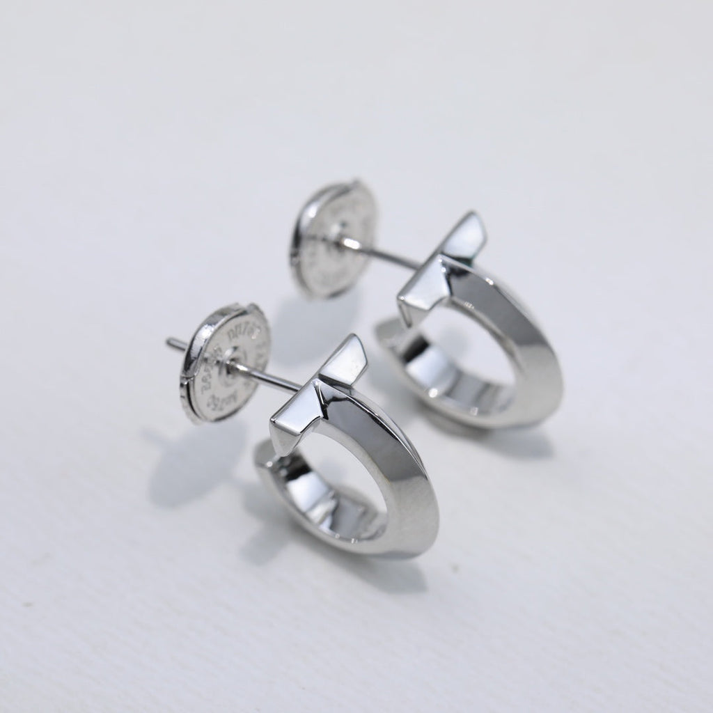 18K Tiffany Hoop Earrings